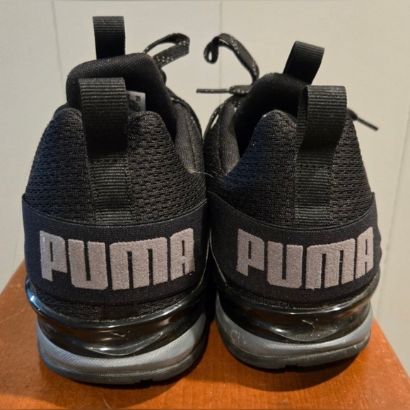 Men's Black Athletic Shoes - Picture 3 of 5